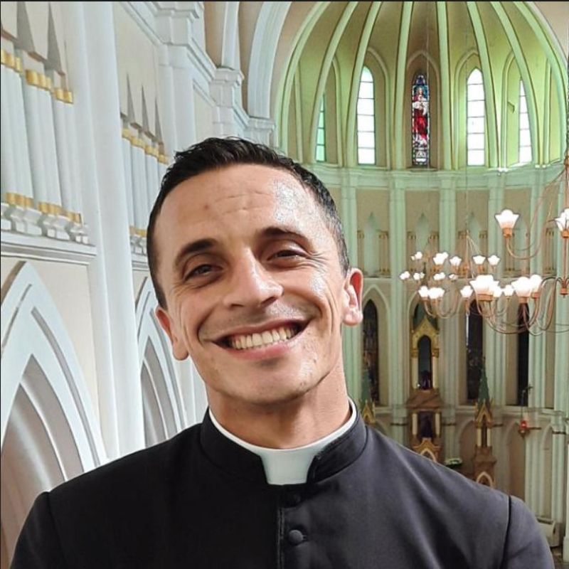 Padre Tony Moreira